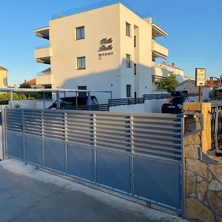 1 Stella Deluxe With A Heated Swimming Pool, Jacuzzi, Sauna&bbq Appartamento